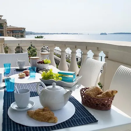 La Palme D'azur Verrerie 3*